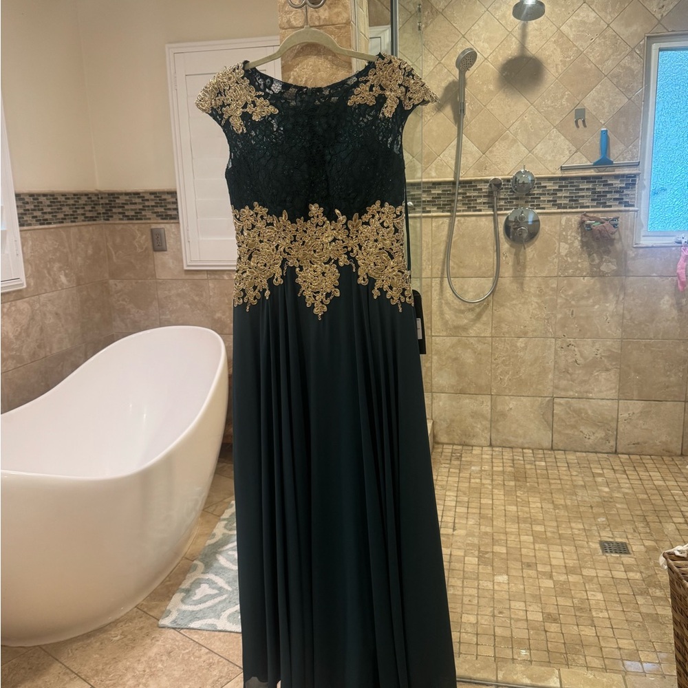 Elegant Black and Gold Maxi Dress